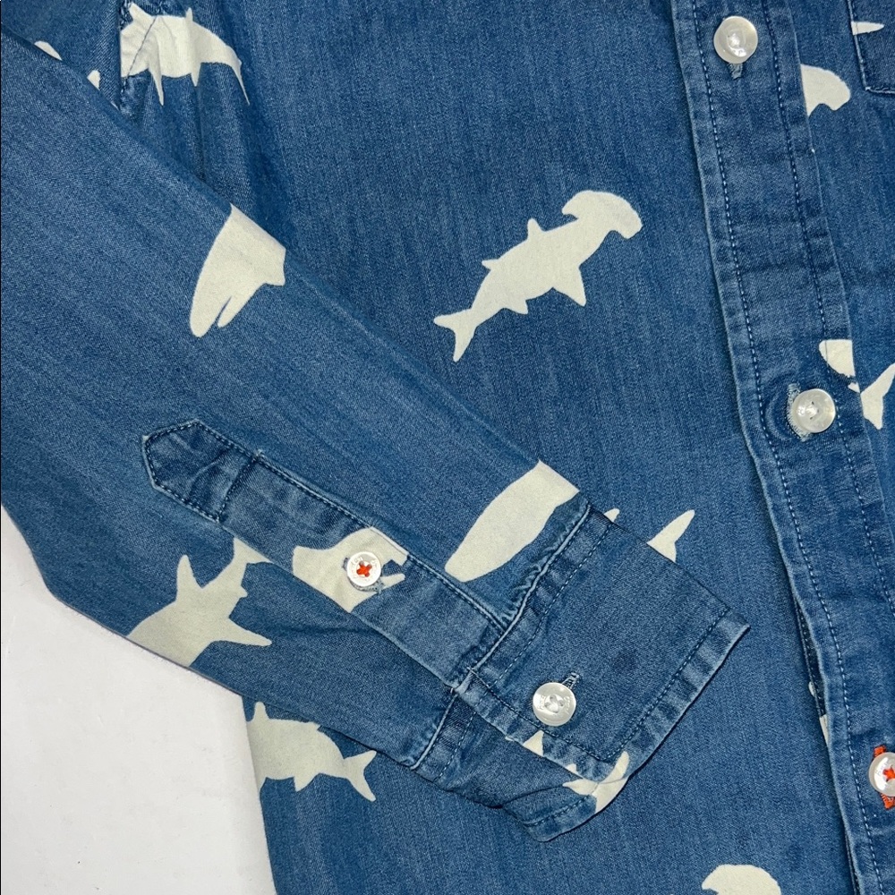 Boys Mini Boden Blue Denim Shirt with Shark Pattern 7-8y - Picture 4 of 8